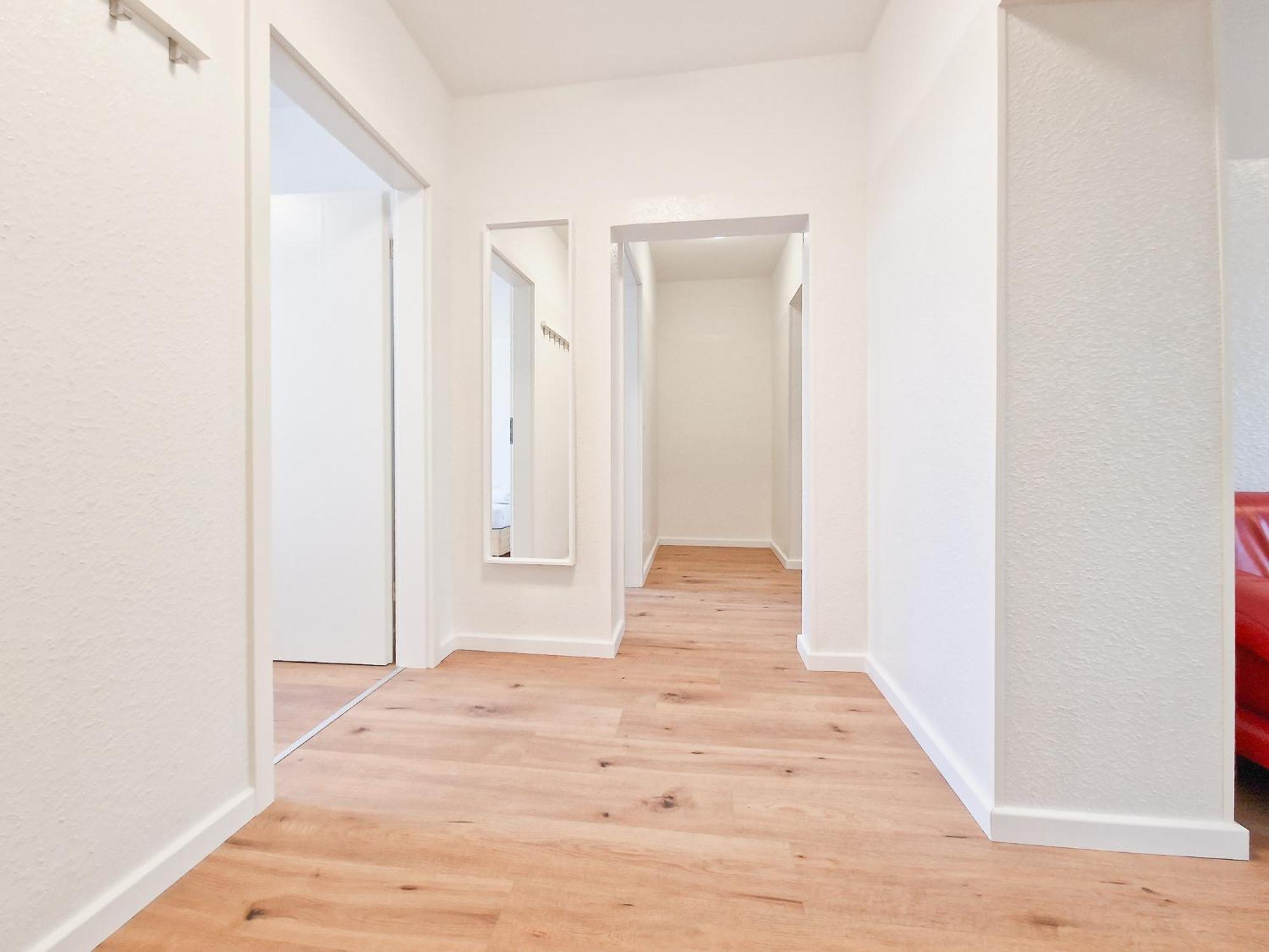 Raj Living - 1 Or 4 Room Apartments - 15 Min To Messe Dus - 10 Min Old Town Dus Dusseldorf Bagian luar foto